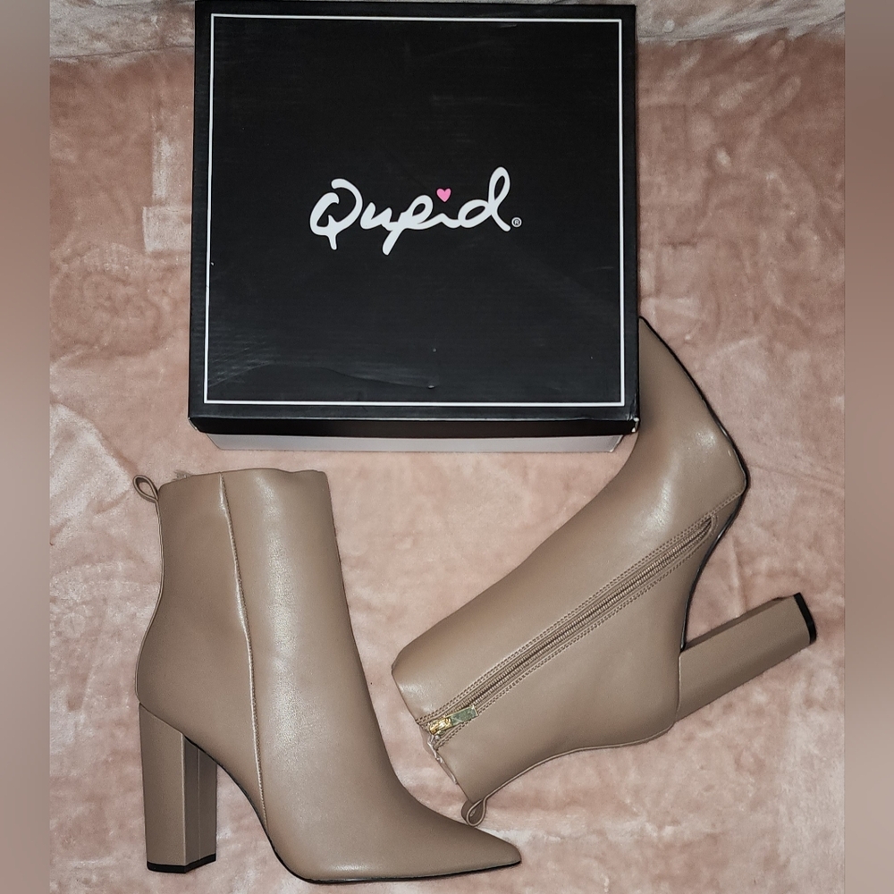Women's ankle boot